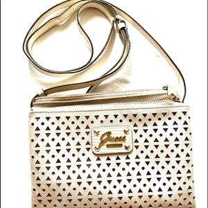 GUESS Purse Cross body